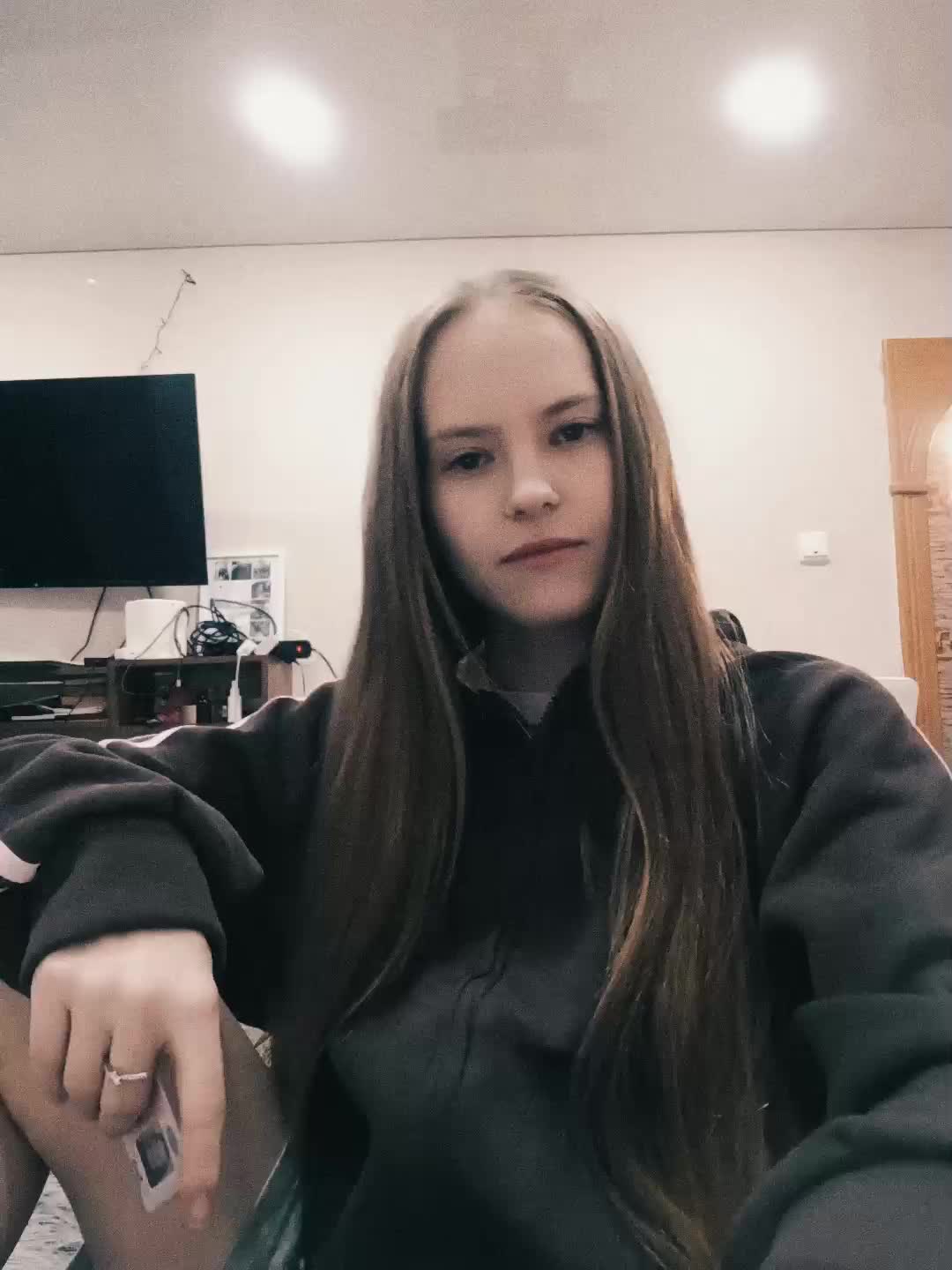 @тгк➡️: «i am Karina»