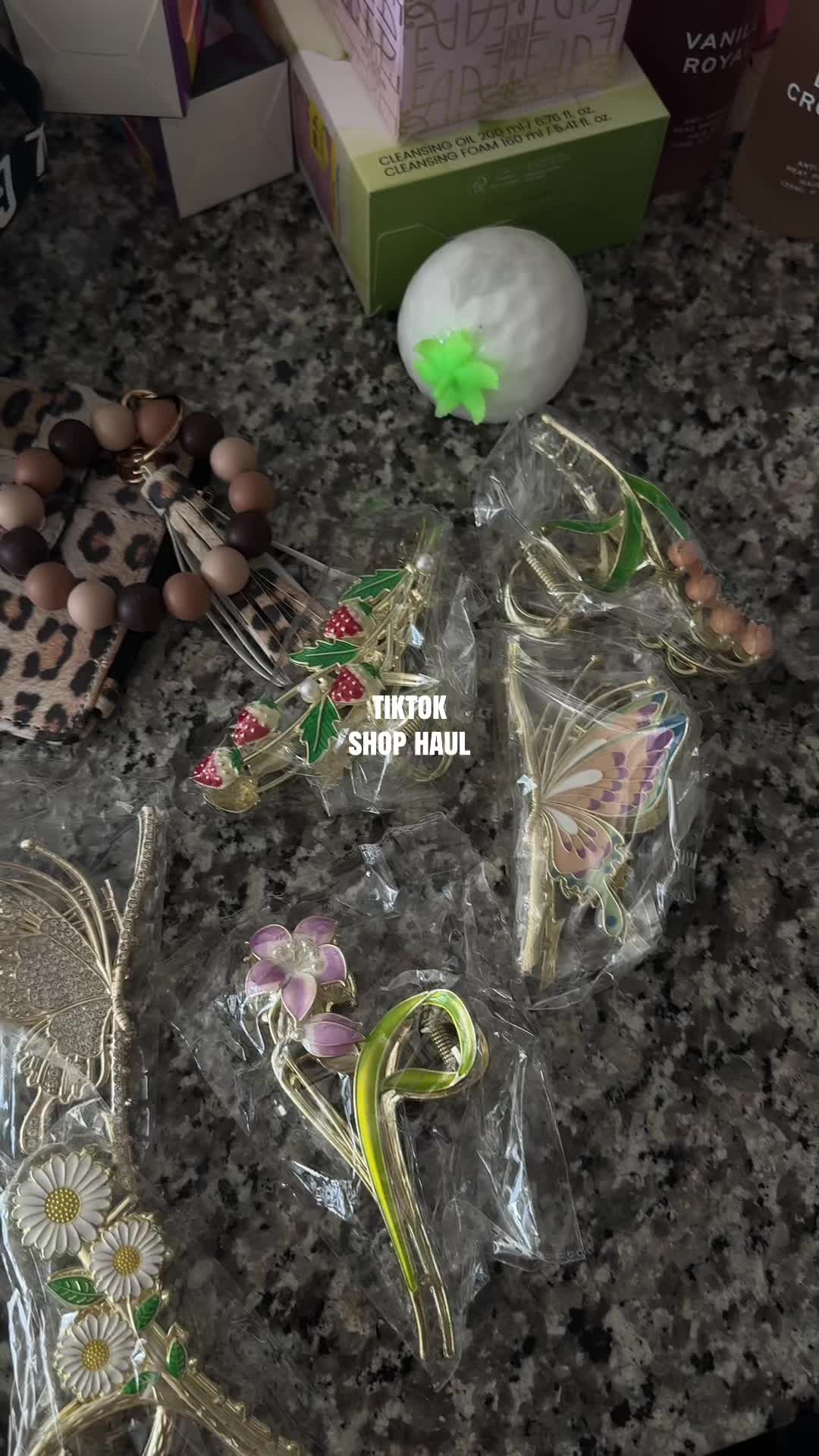 @𝐇 𝐀 𝐋 𝐎 🌺