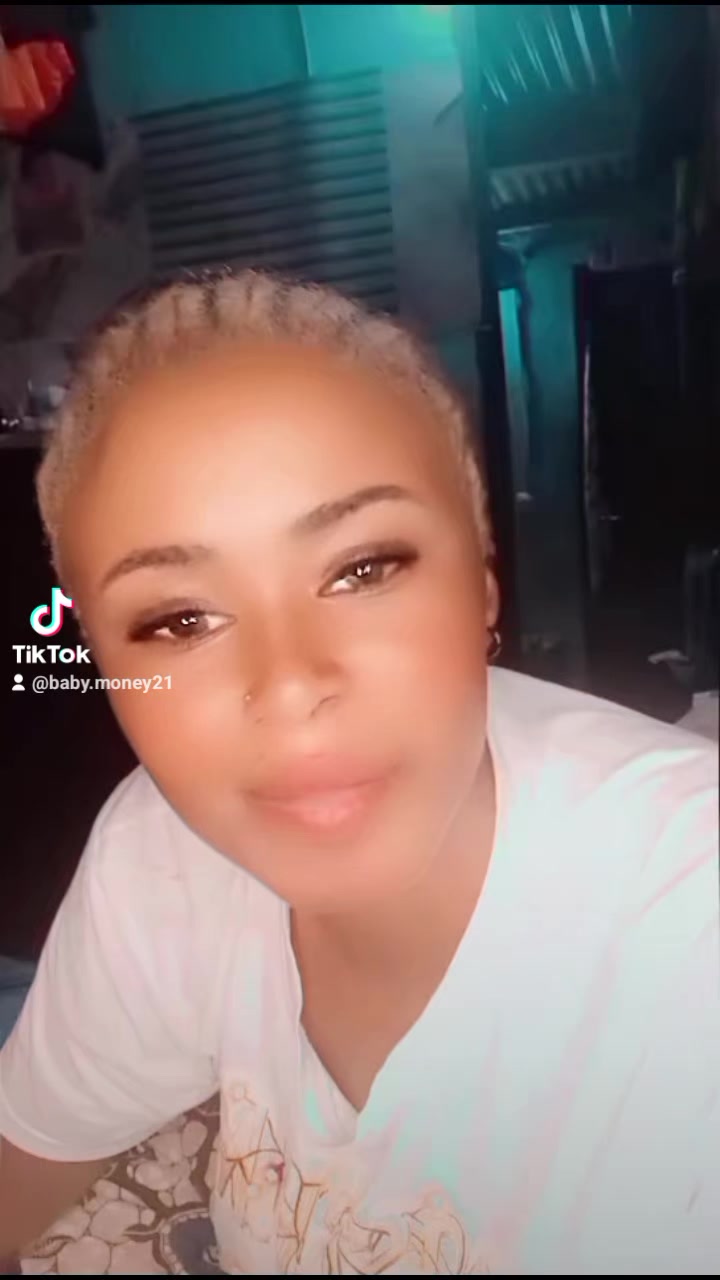 @Baby 💞 money🥰