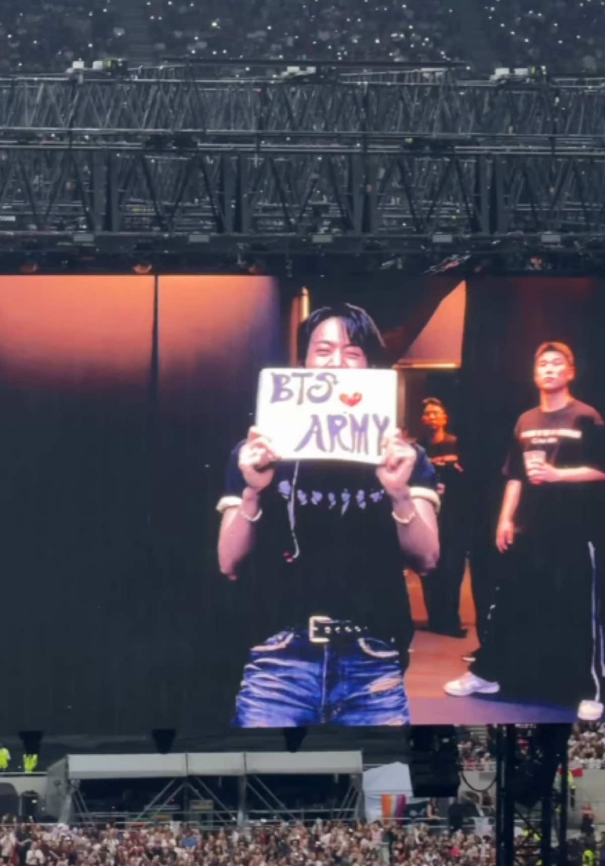 @Kim Seokjin Peaches