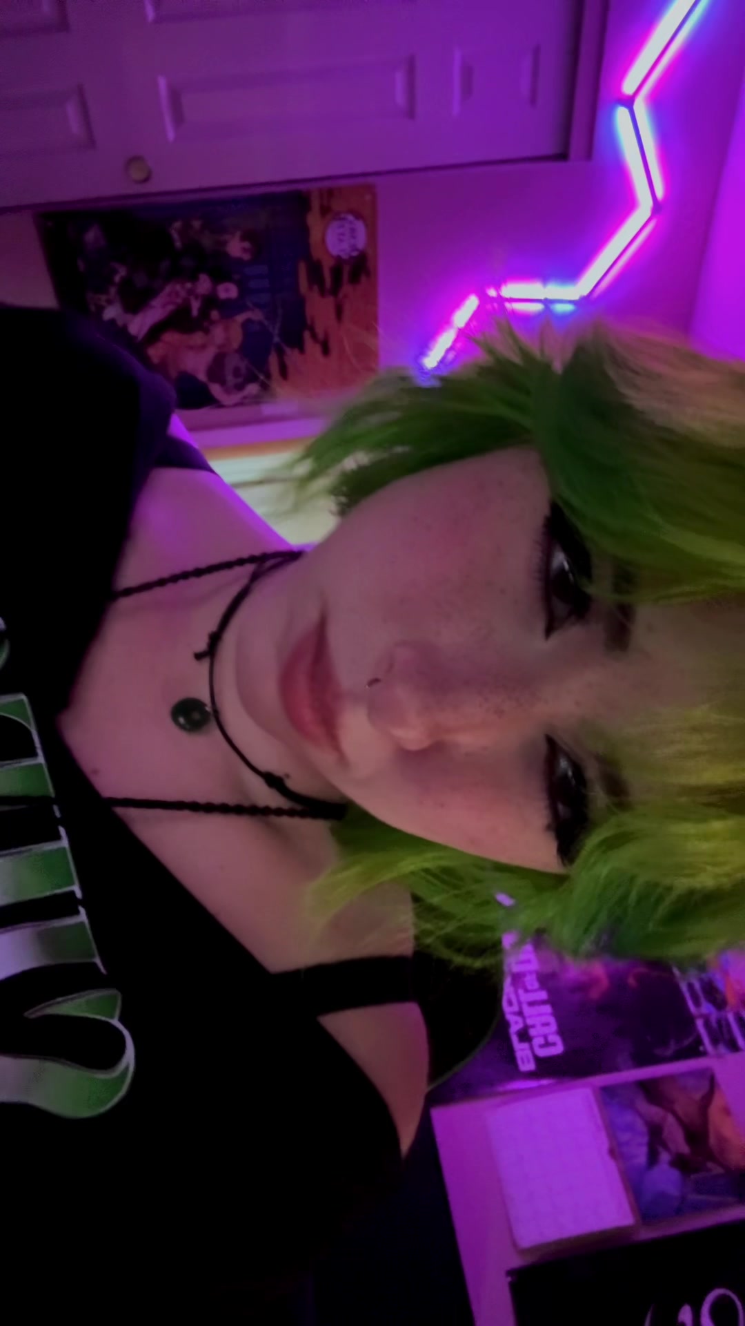 @impineapplegg