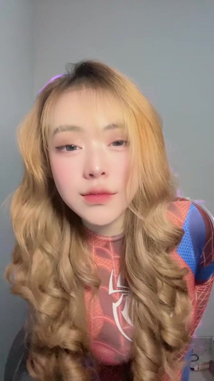@_ayang9