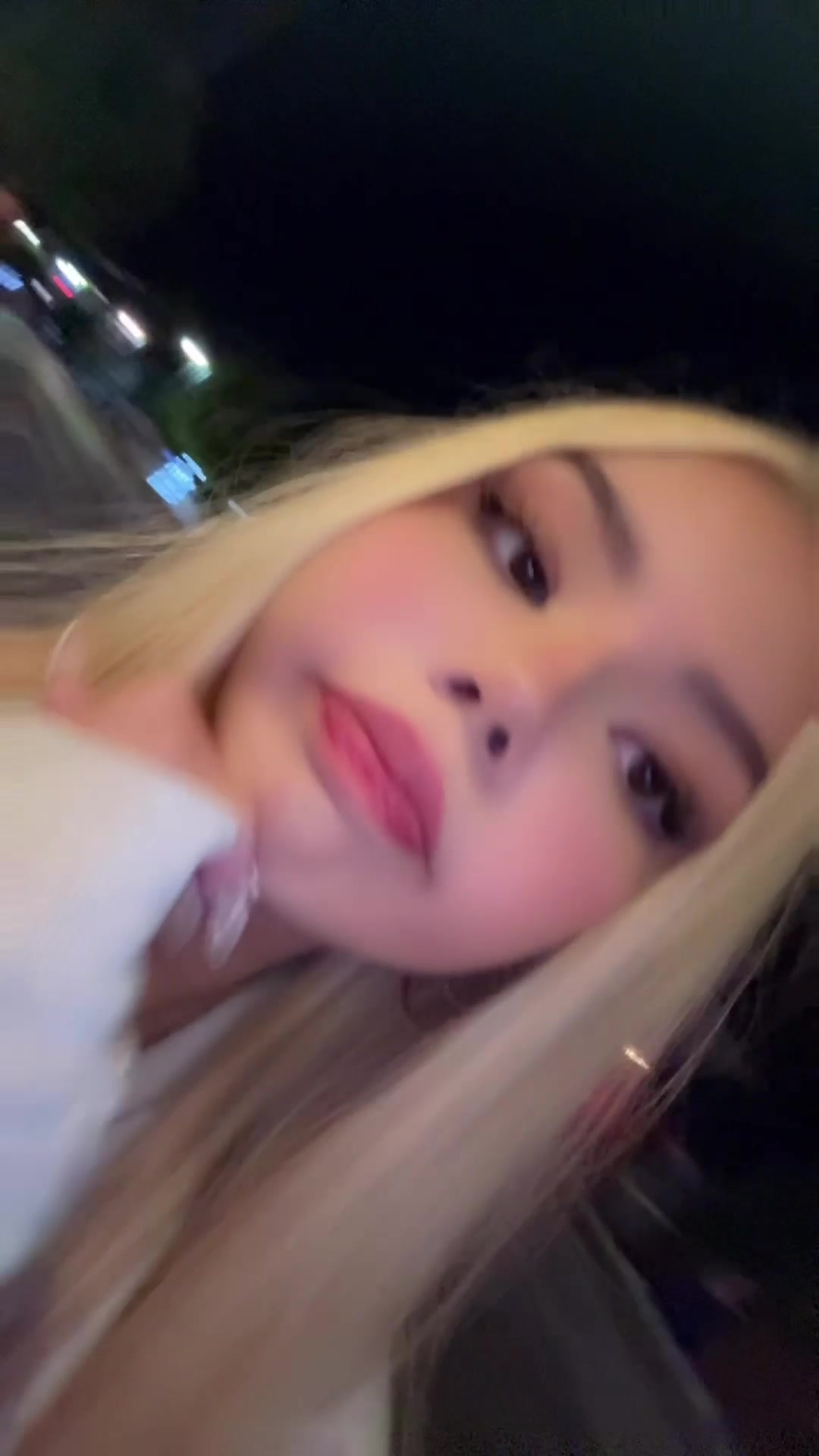@theyluvsoph.xo
