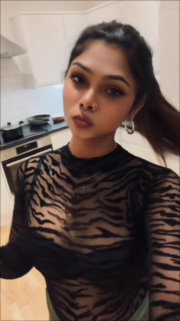 @𝐒𝐇𝐈𝐕𝐀𝐍𝐈 🐰