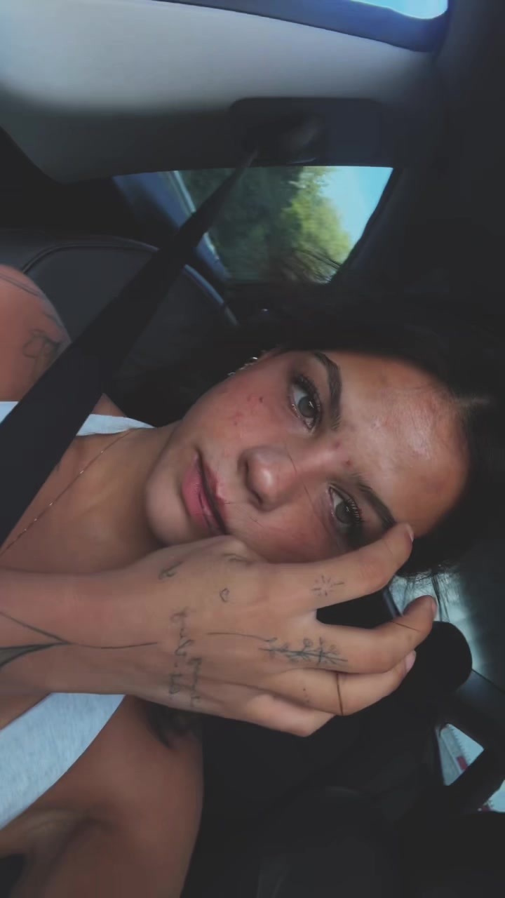 @sweeetkarolinee