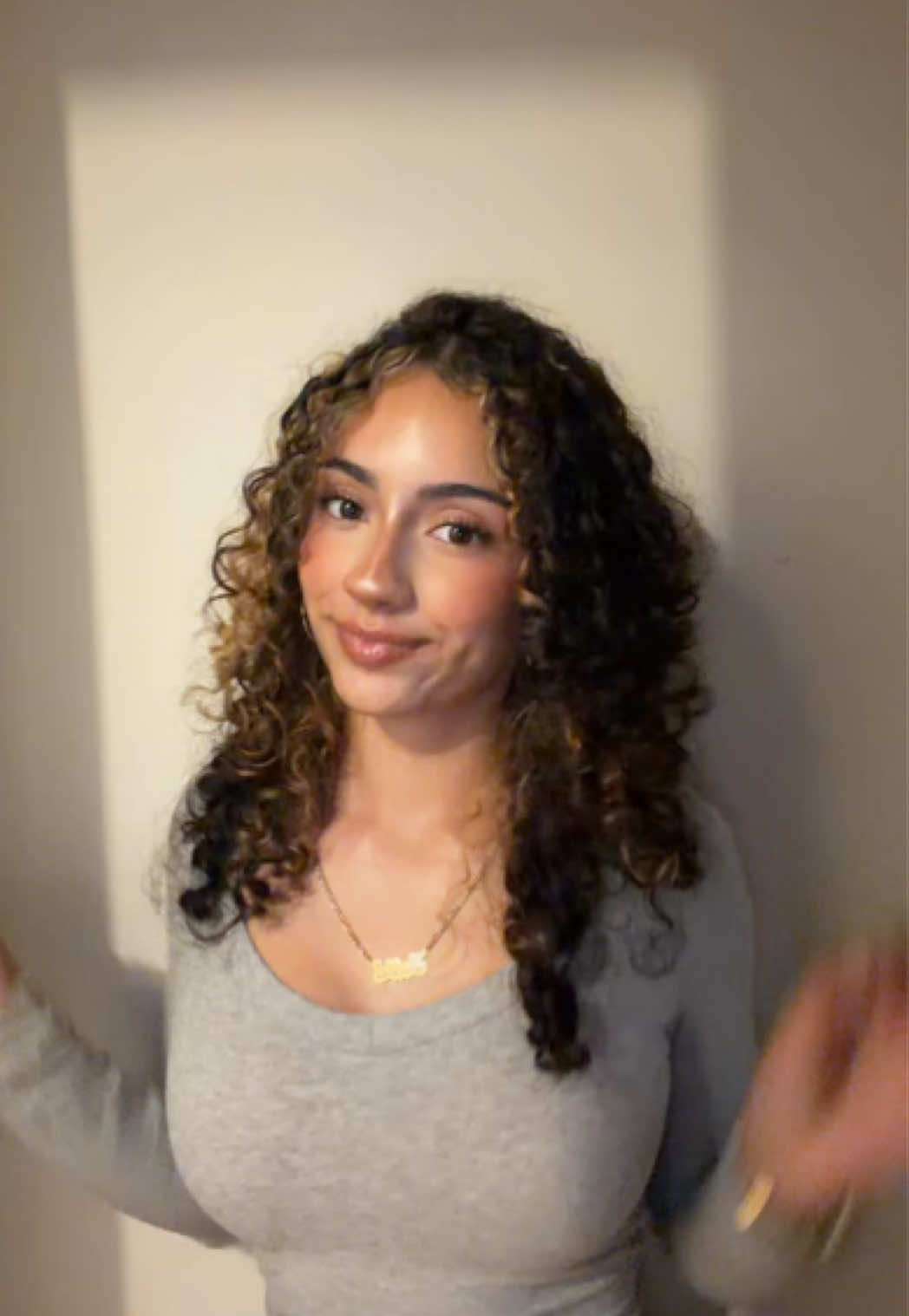 @bellabae