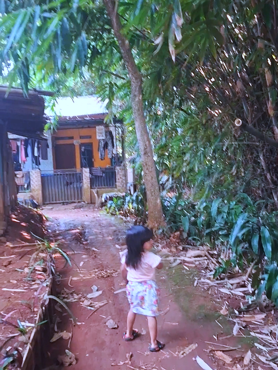 @neng aprilia (Baby R)🥰