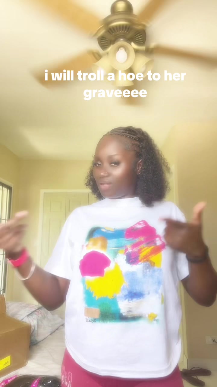 @Shæ💞