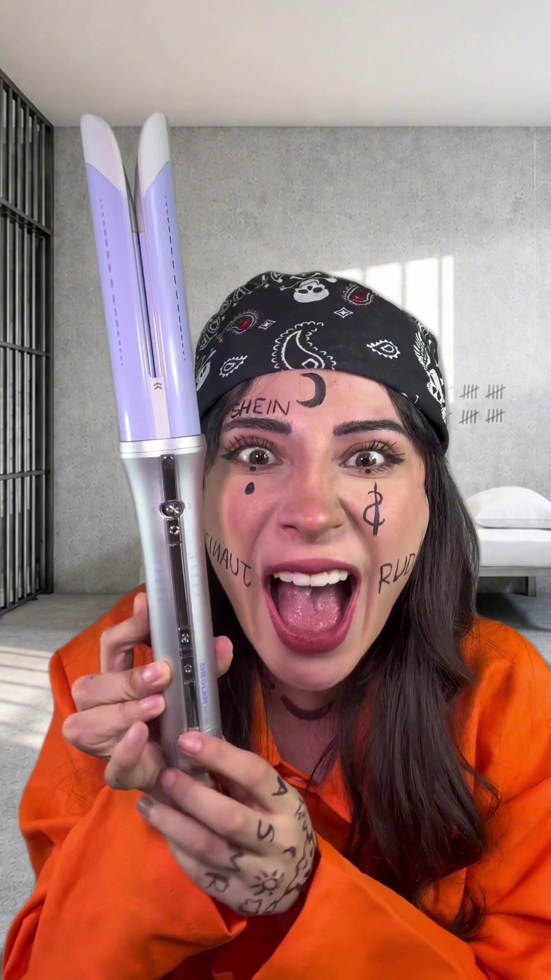 @EMMA ✨