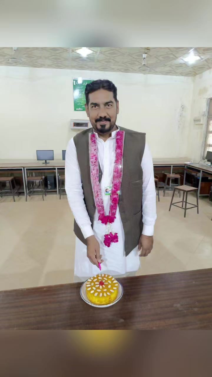 @Zaheer Farooqi