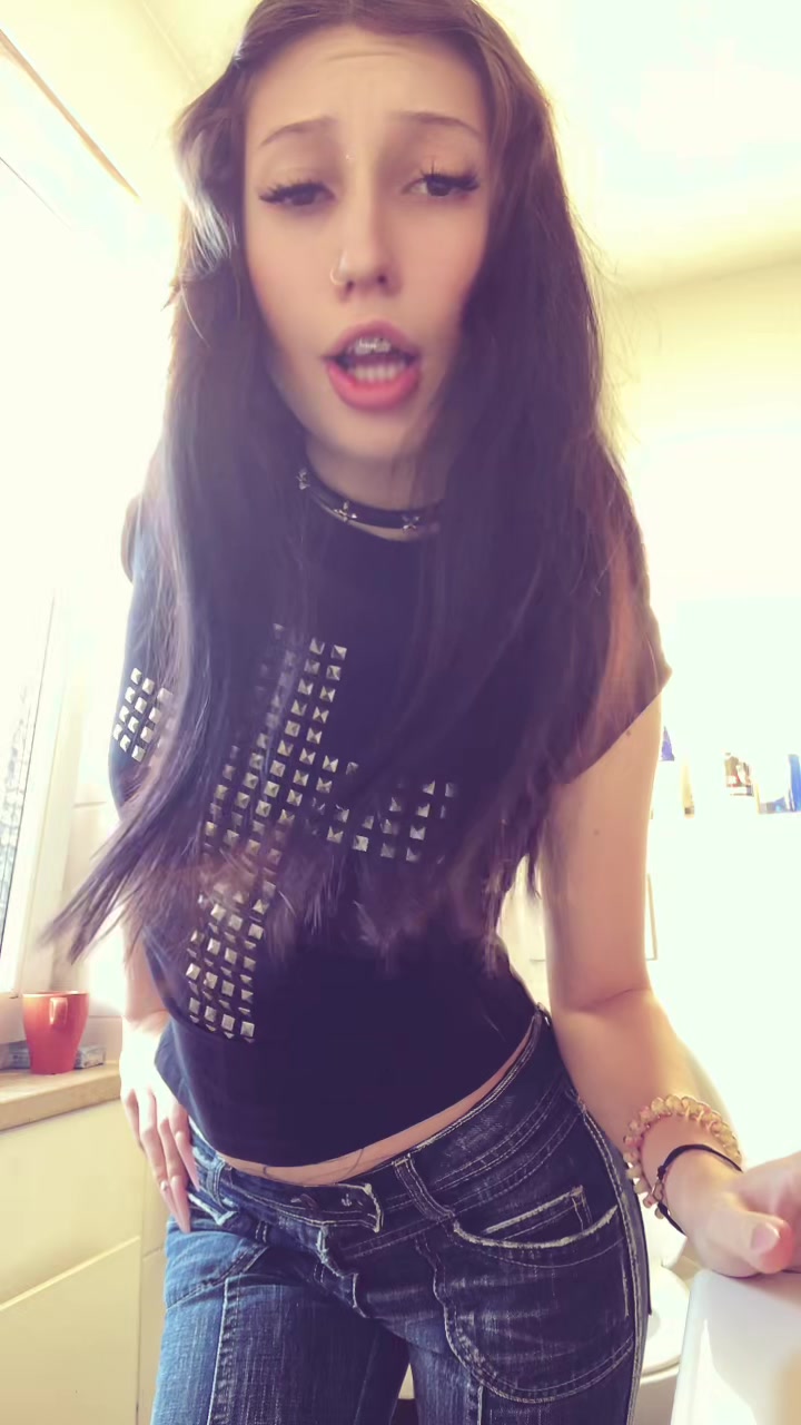 @Саш🐈⬛