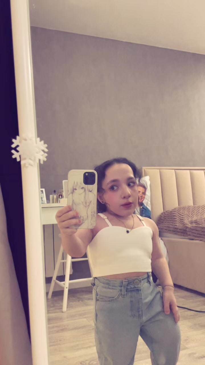 @𝓟𝓸𝓵𝓲𝓷𝓪