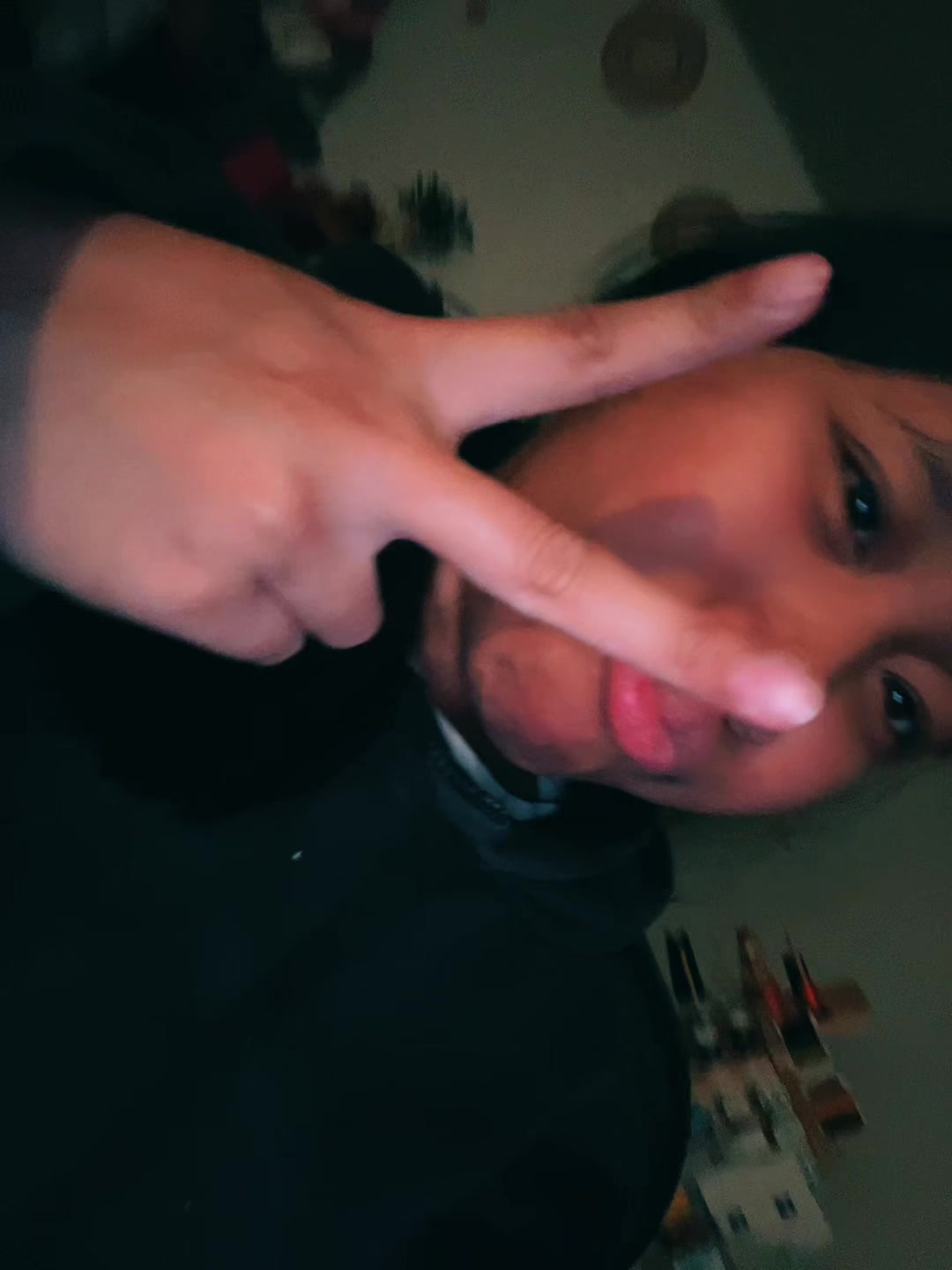 @𝐋𝐢𝐫𝐢𝐜𝐤𝐚