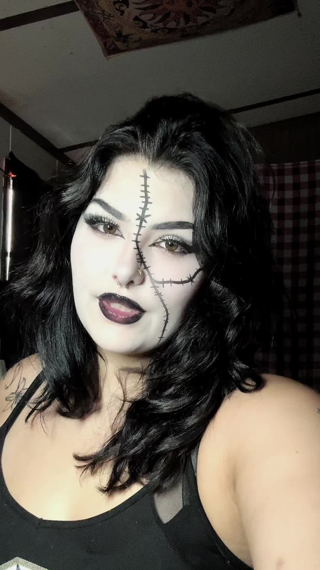 @Bunny 🖤🕷️|| MUA