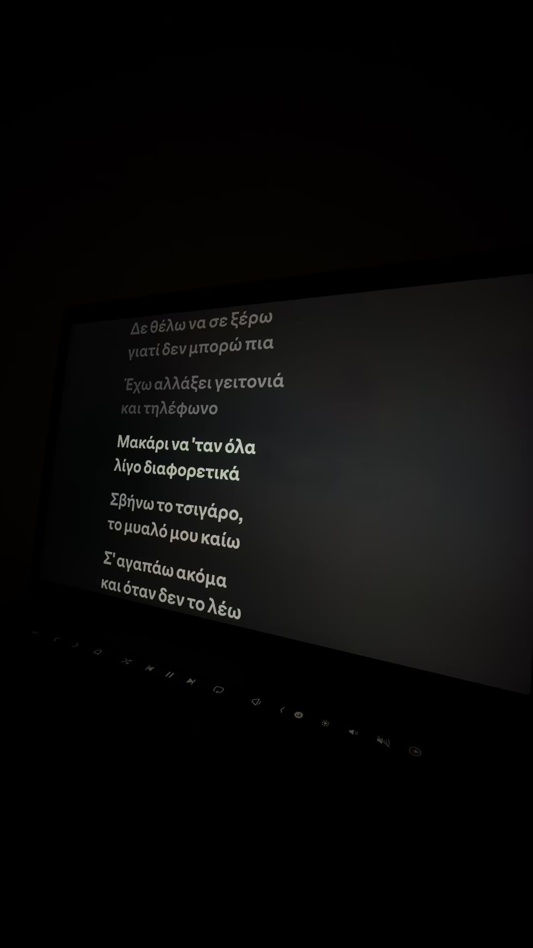 @๐ง๐ค