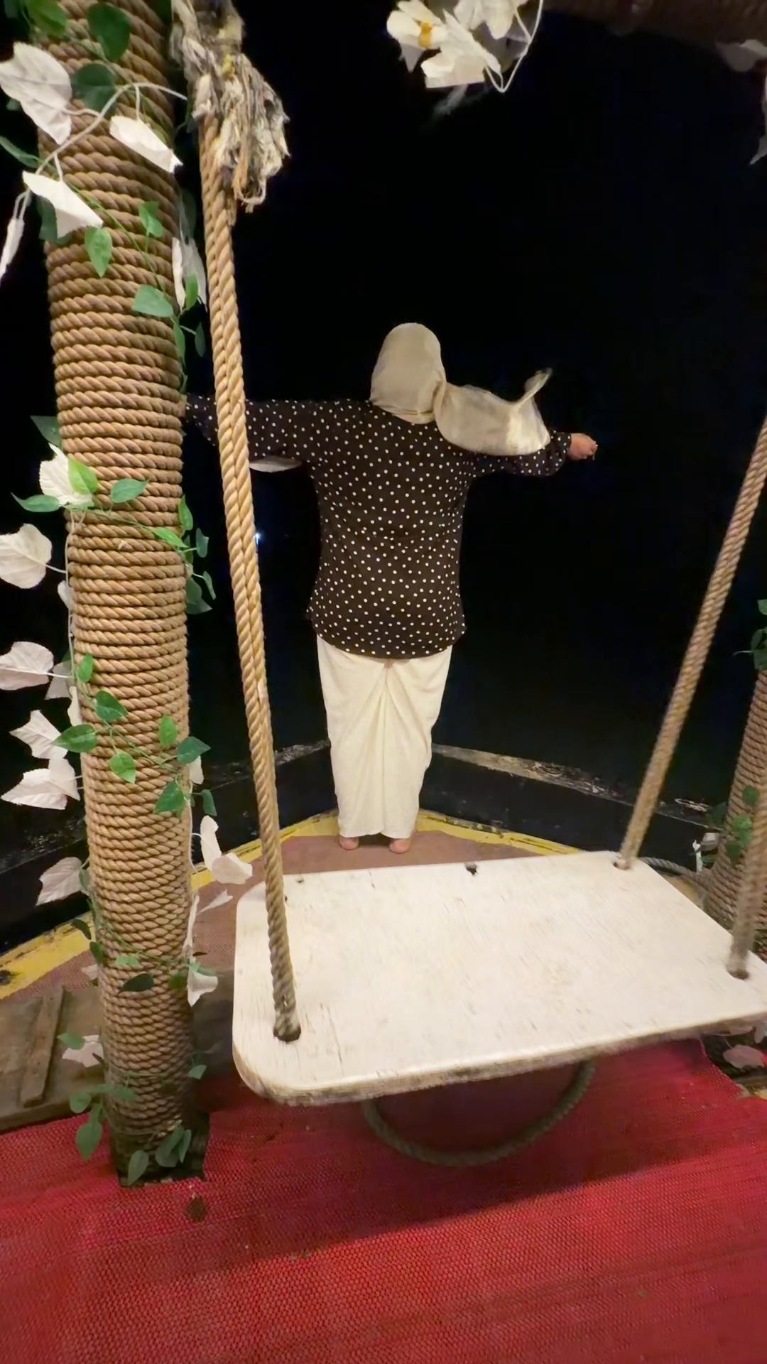 @Asha🦋