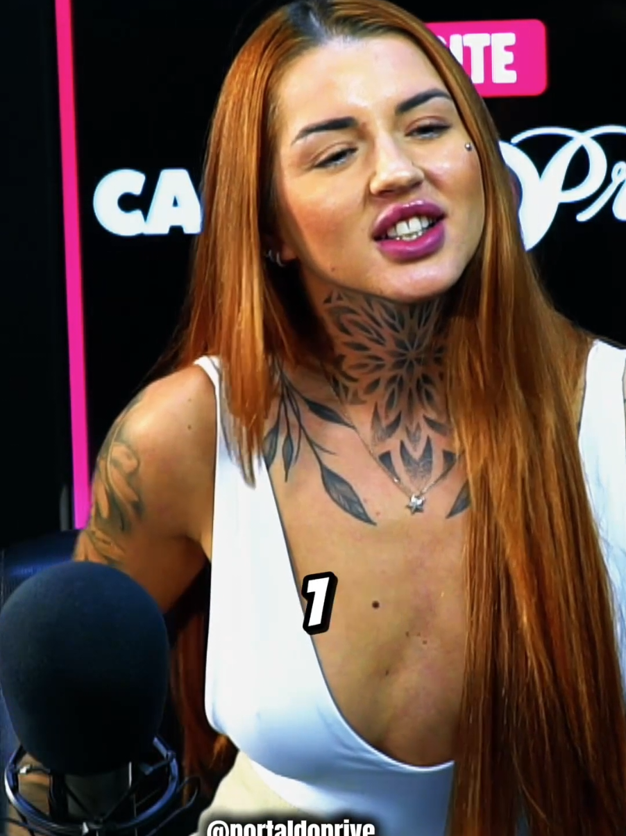 @De Pol&iacute;cia 2