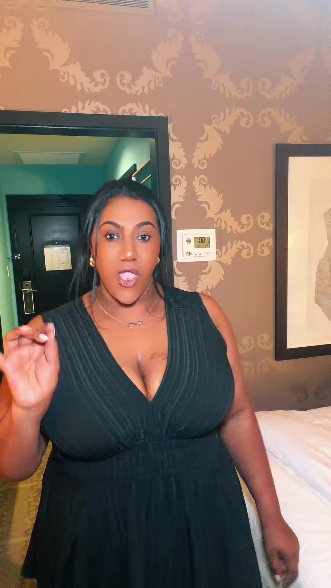 @Samia Amaka Sama thebosslady♾️