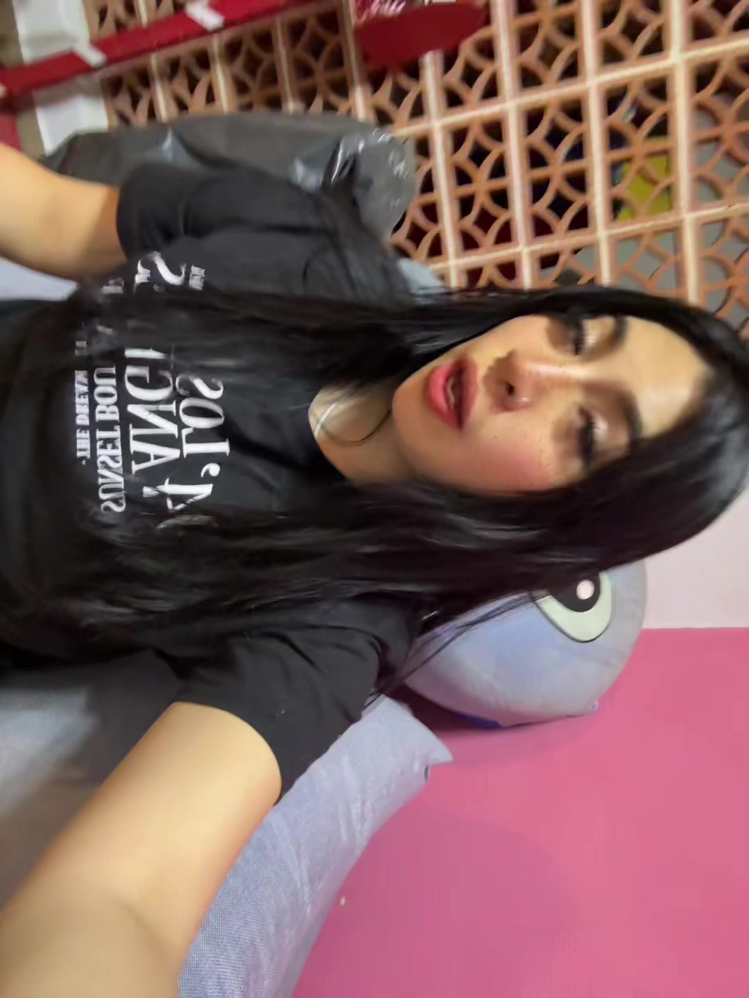 @Nessa🖤