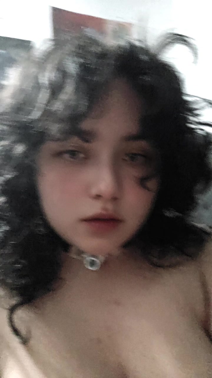 @Evelyn🕯️🥖