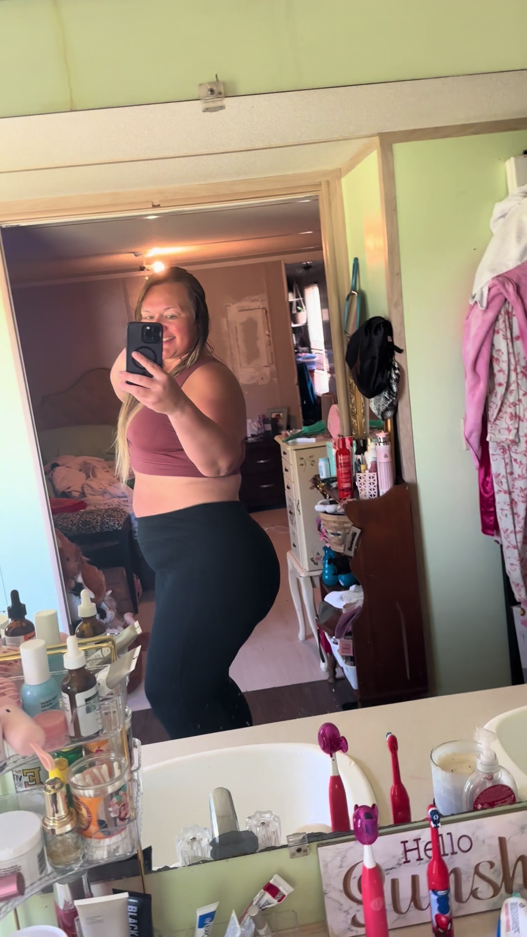 @𝒮𝓉𝒶𝒸𝑒𝓎🌻
