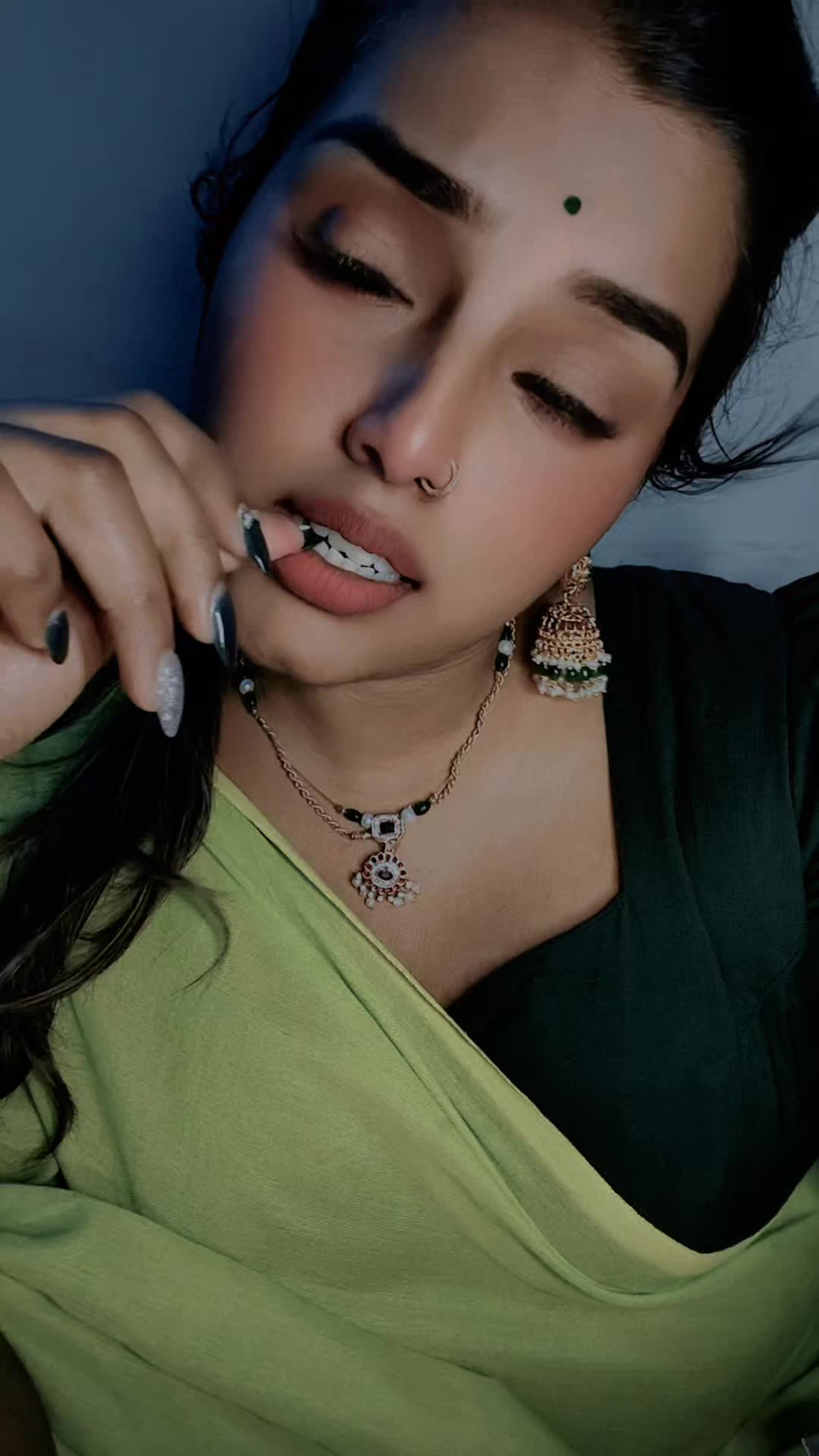@LULU....❤️✨🖤