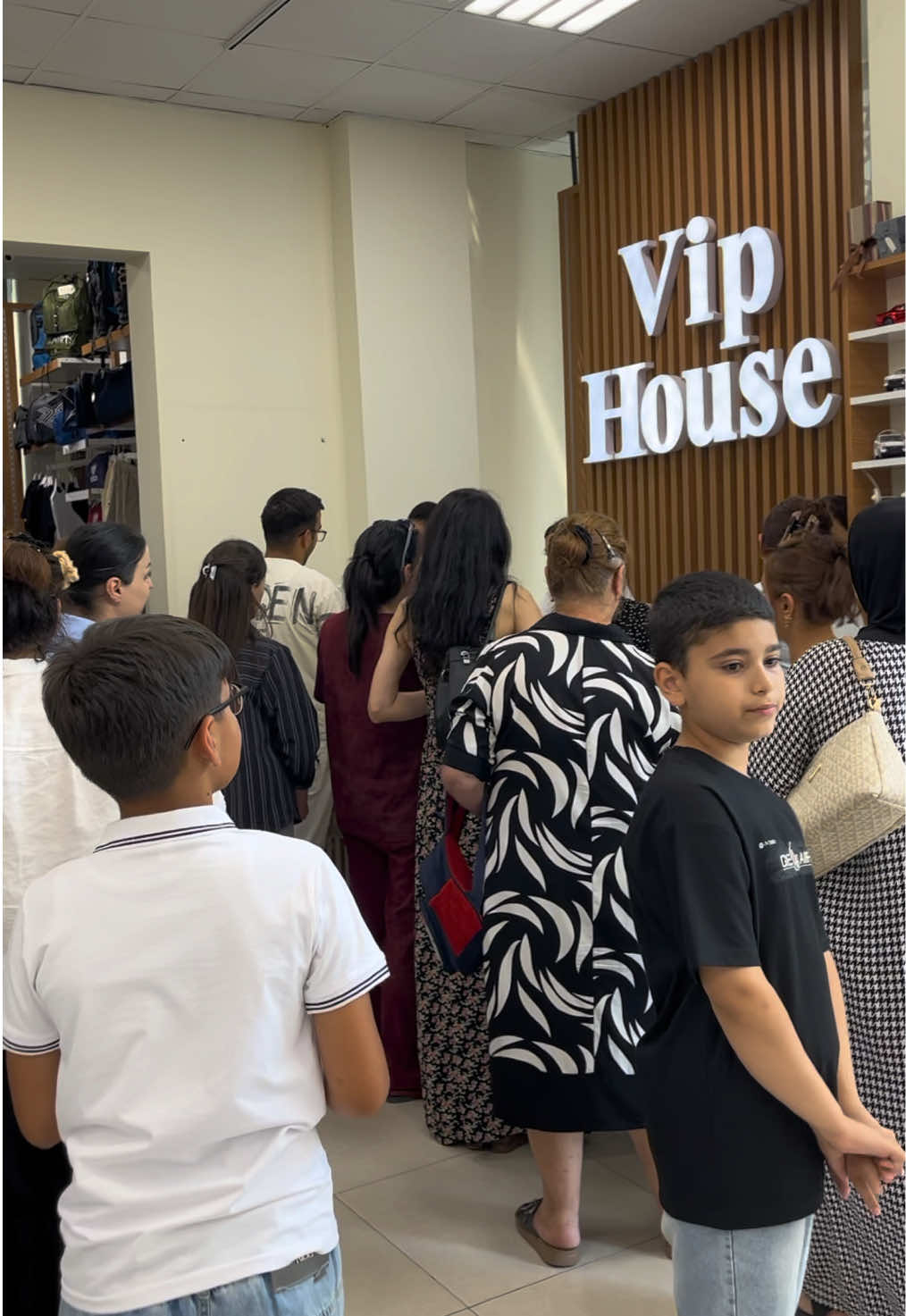 @viphouse.vh