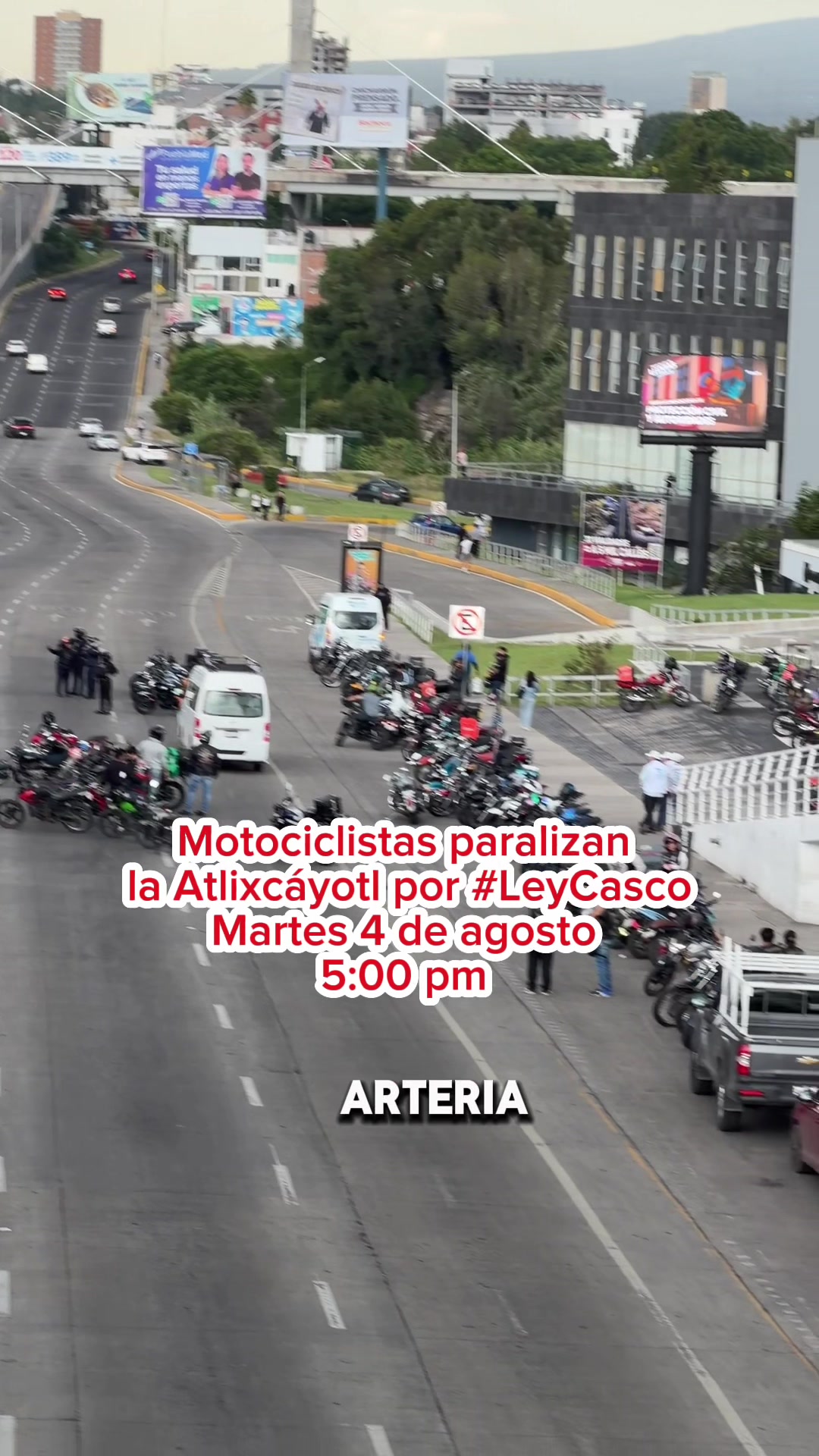 @Rocío Carbente (reportera🎤)