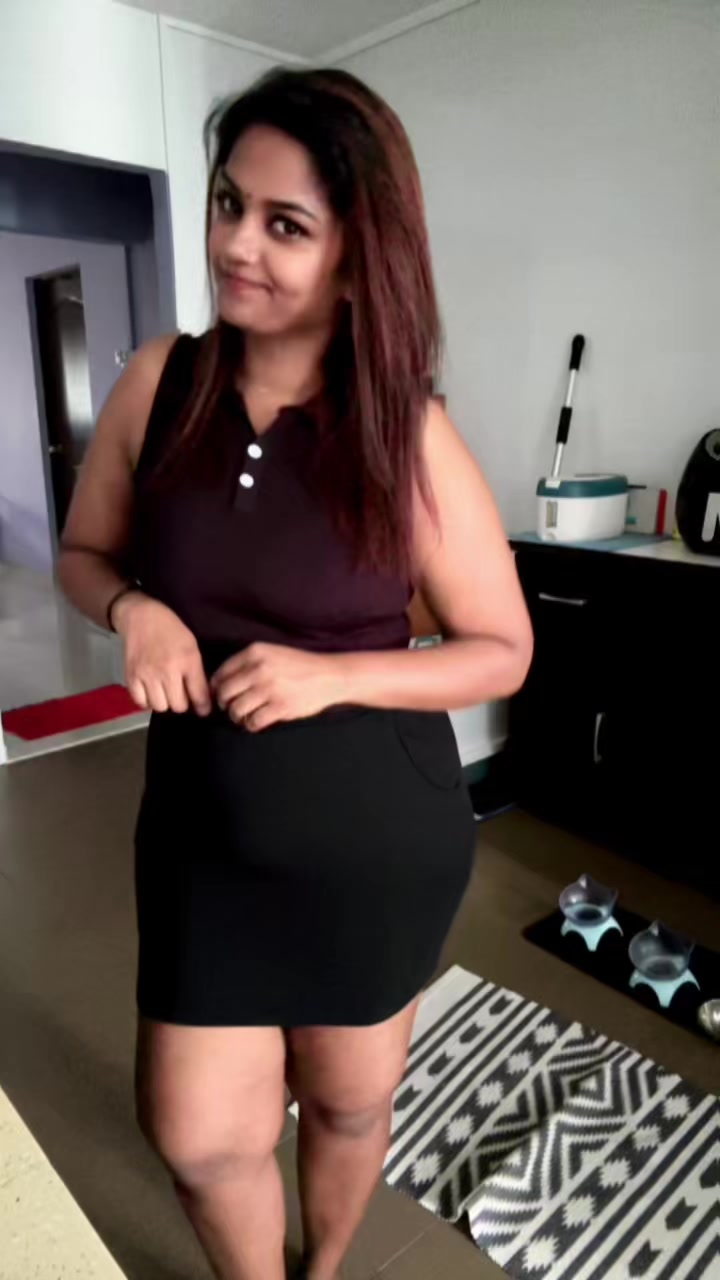 @Malini🖤💚✨🌻