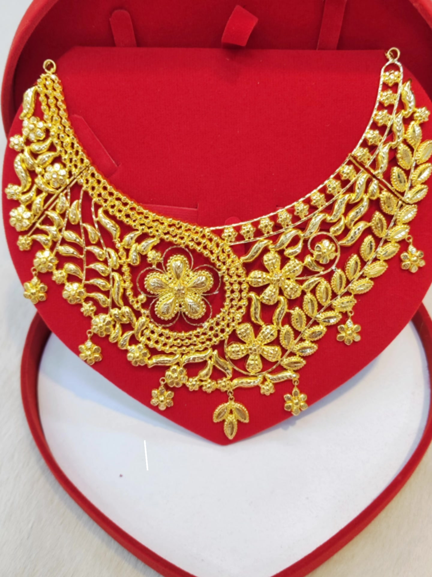 @Chone Whar Gold Shop