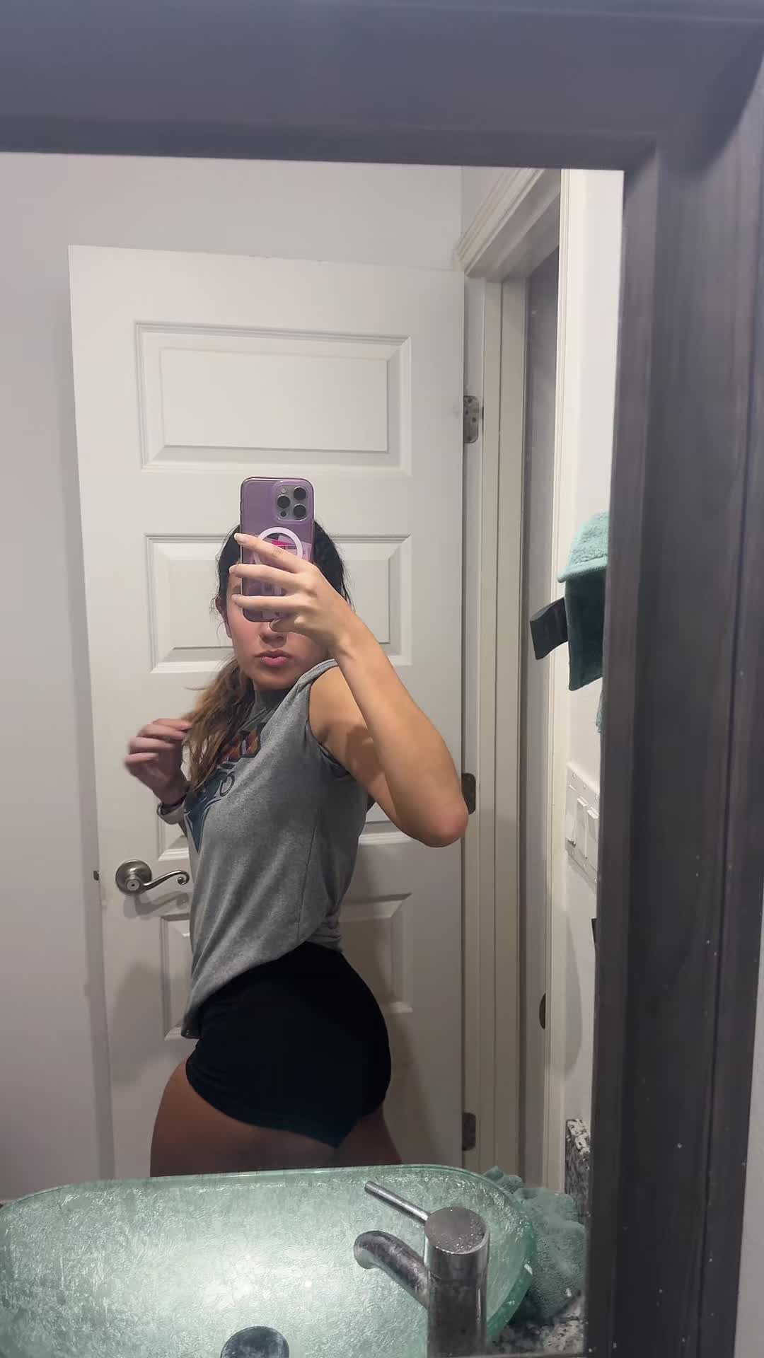 @Sydney Rodriguez