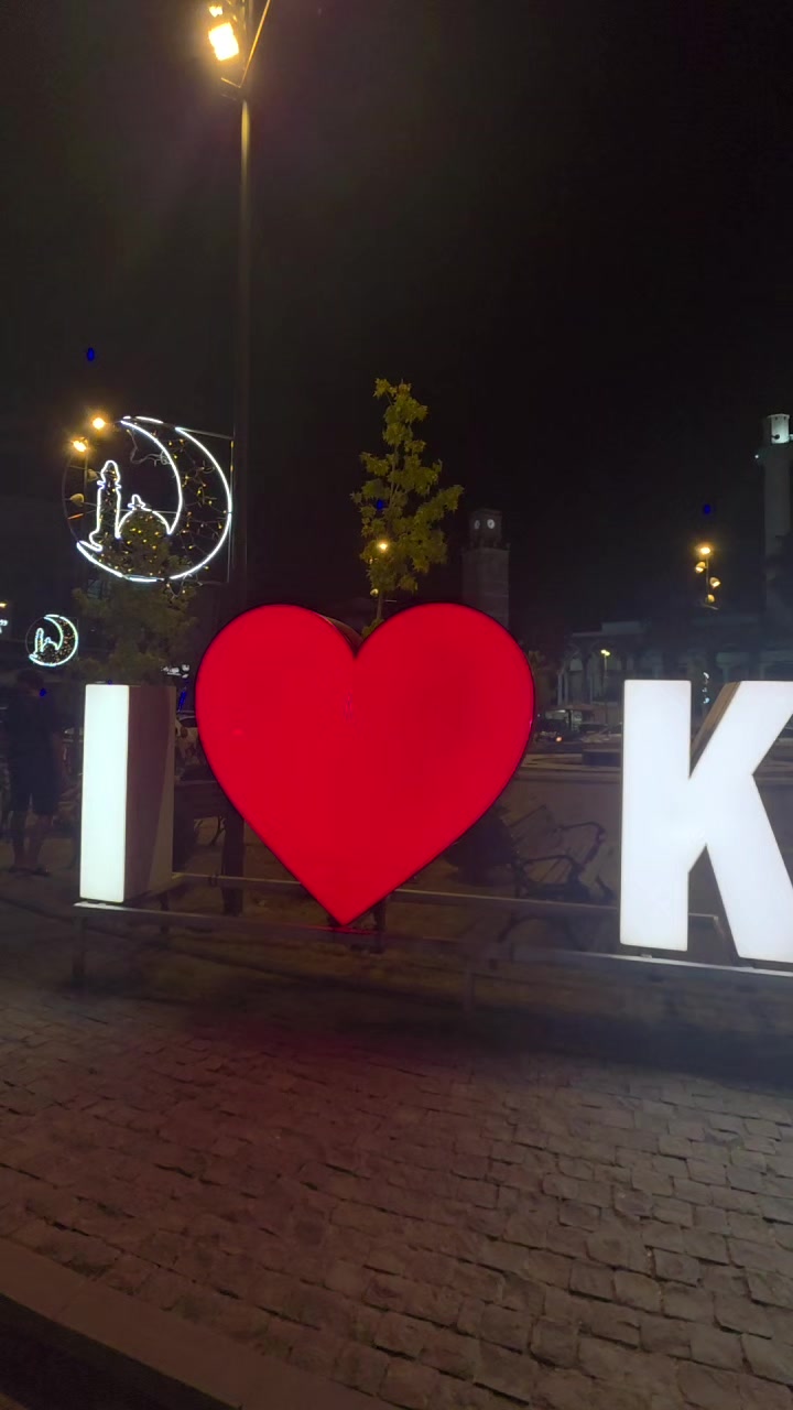 @Official Blerim๐ฆ๐ฑ๐บ๐ธ