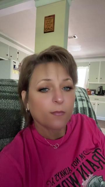 @MrsAmandaKEverett