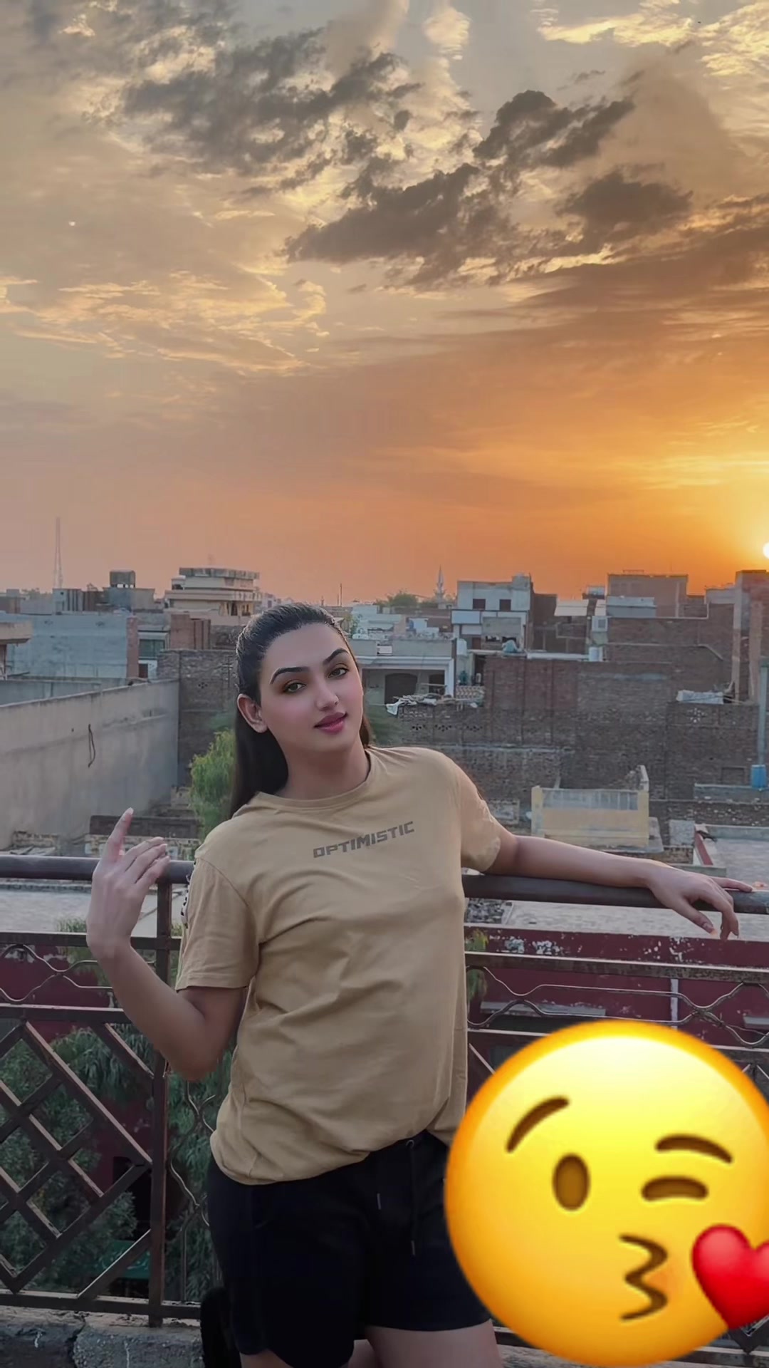 @🧚&zwj;♀️Shiekh Haniya Golden🧚&zwj;♀️