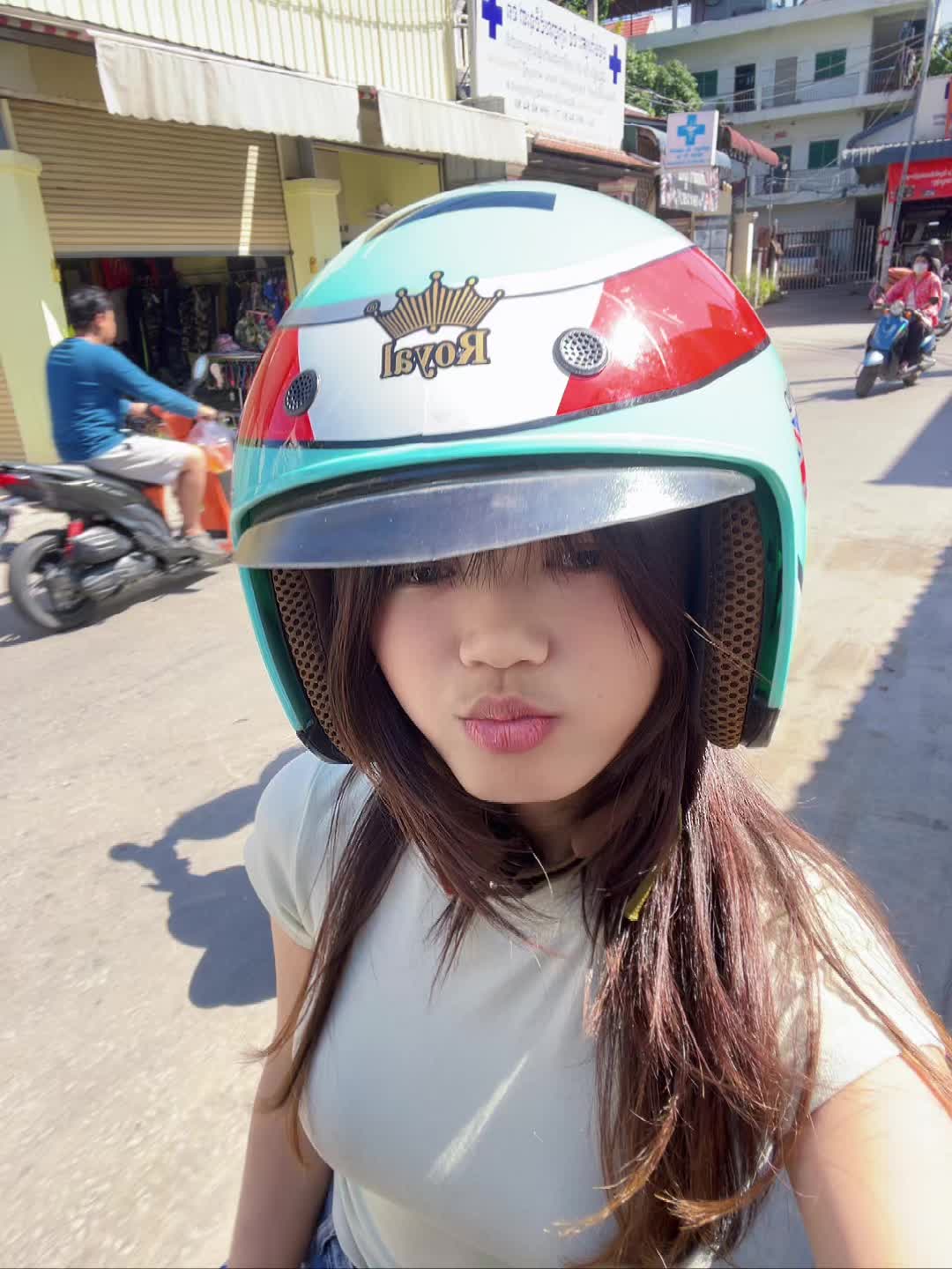 @Fiee.17