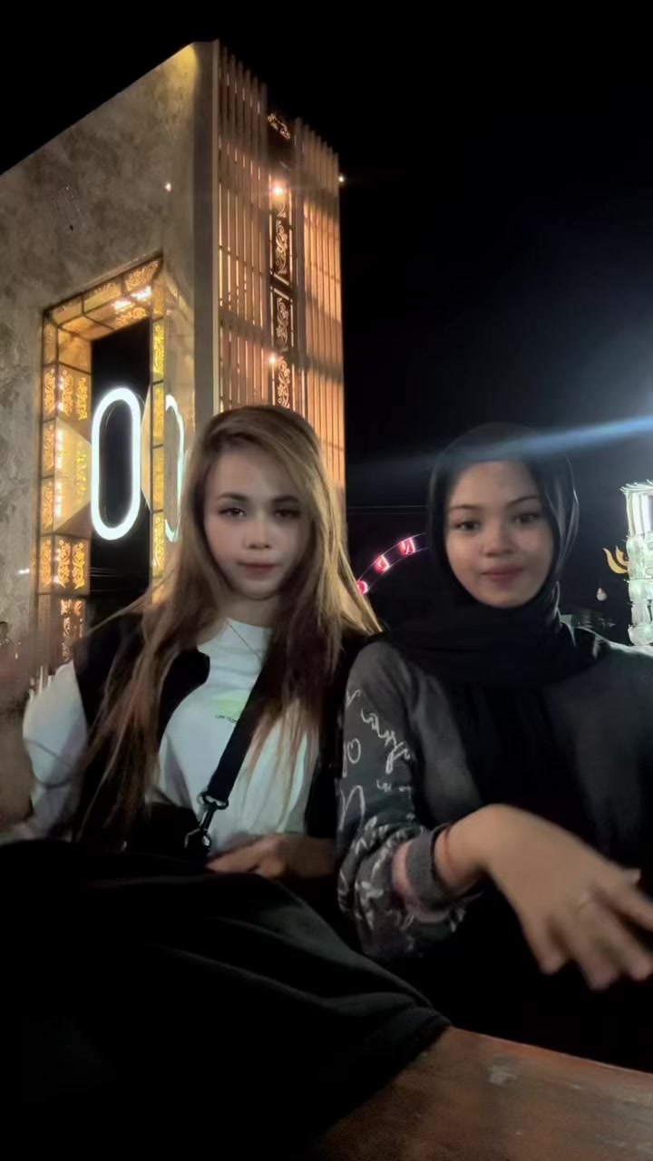 @Nella Kartisem 🤟