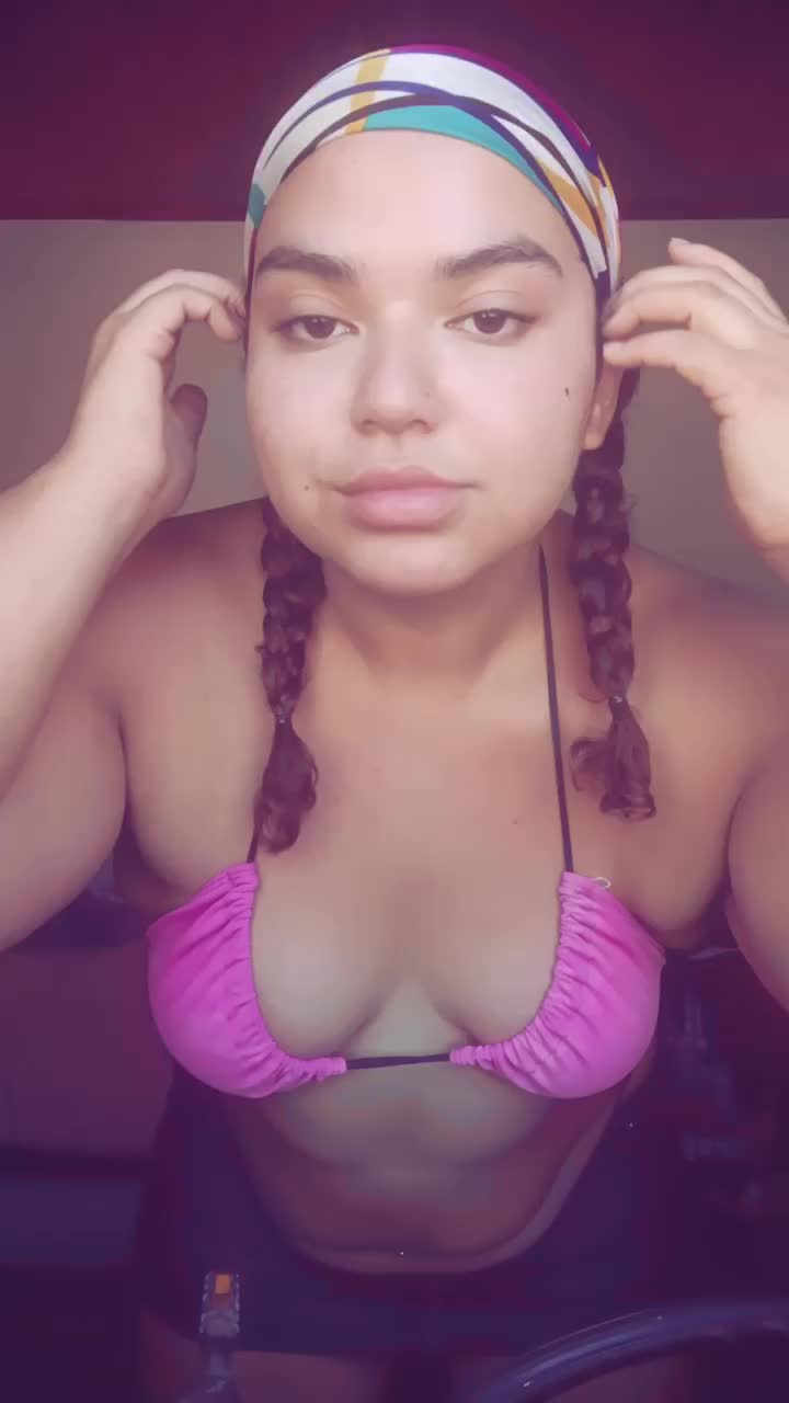 @Valen acu&ntilde;a