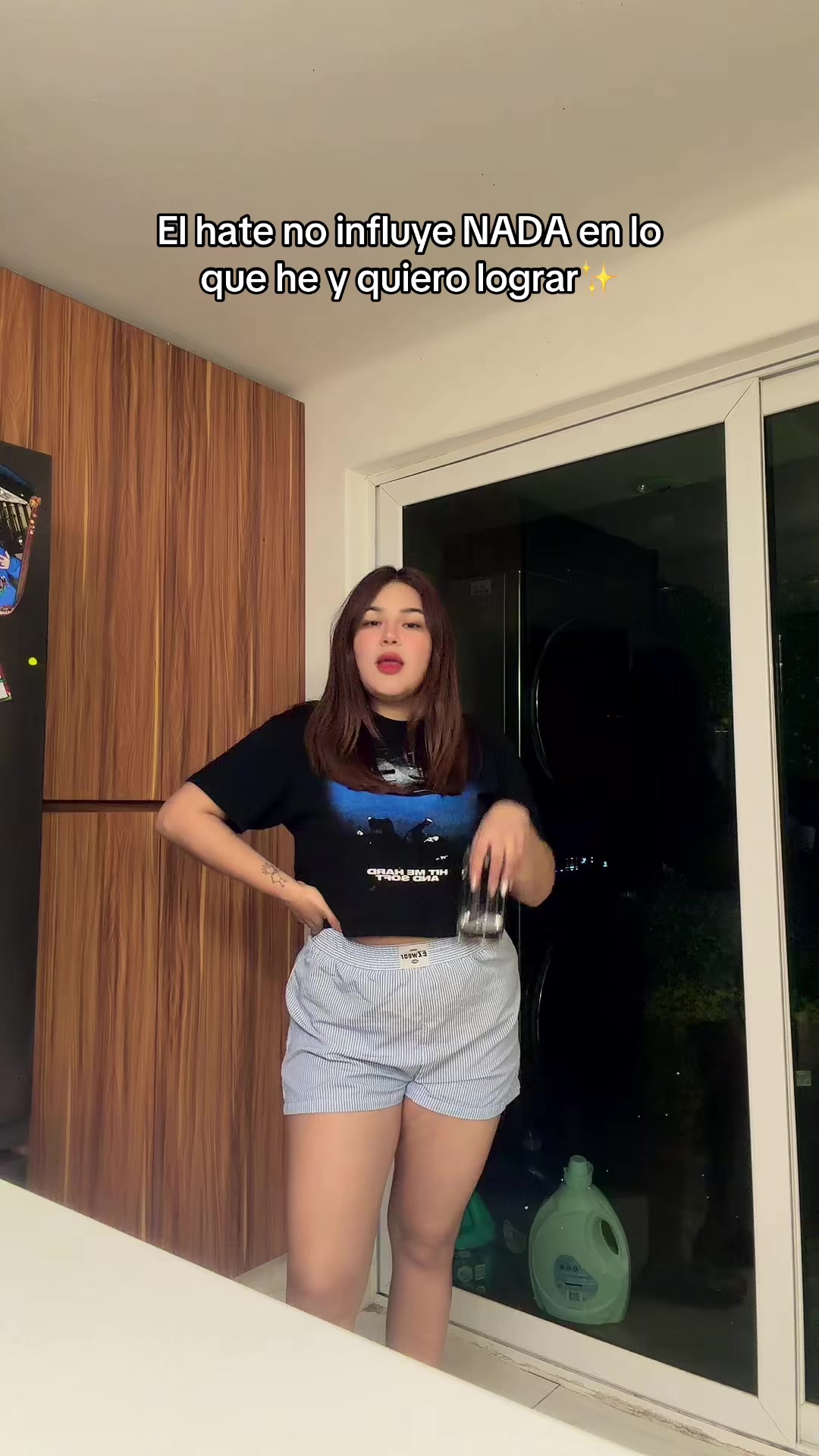 @keniaacamachoo