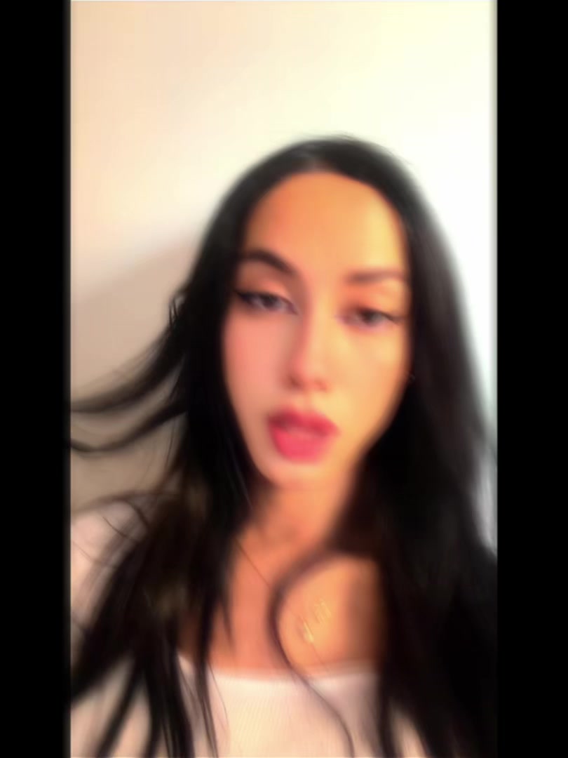 @🧚🏼&zwj;♂️