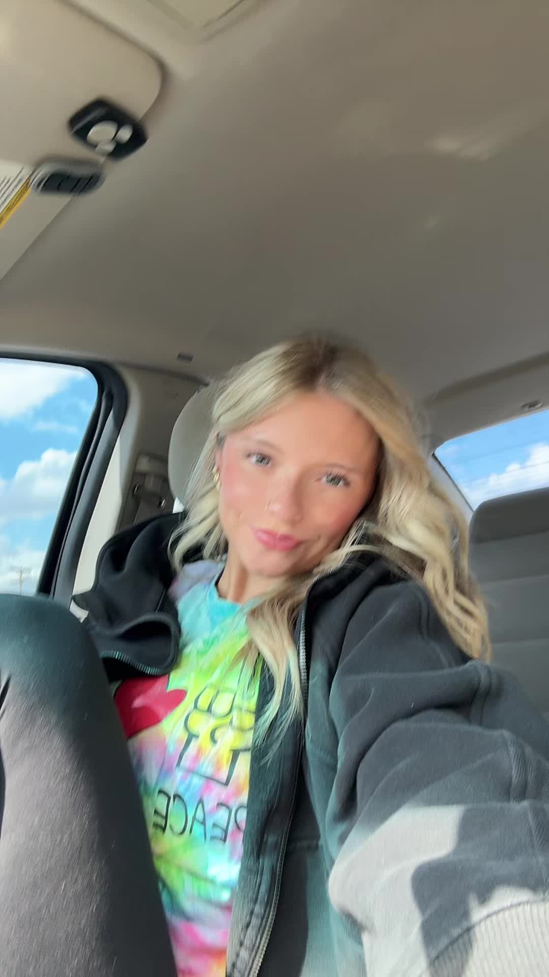 @blond3girlnooneknows