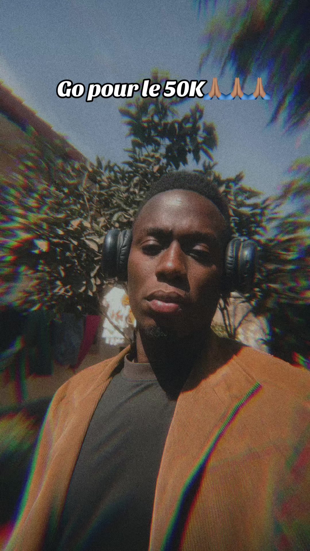 @🎧