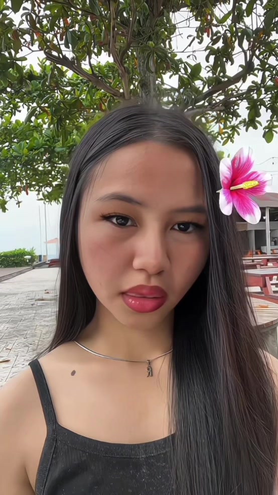 @ 𝄢