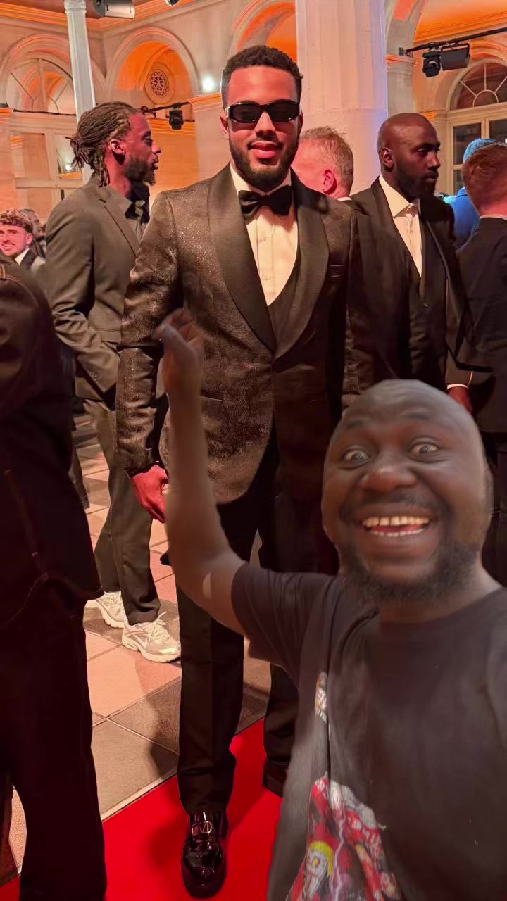 @Bougouzi&eacute; Tangara Officiel 🤫