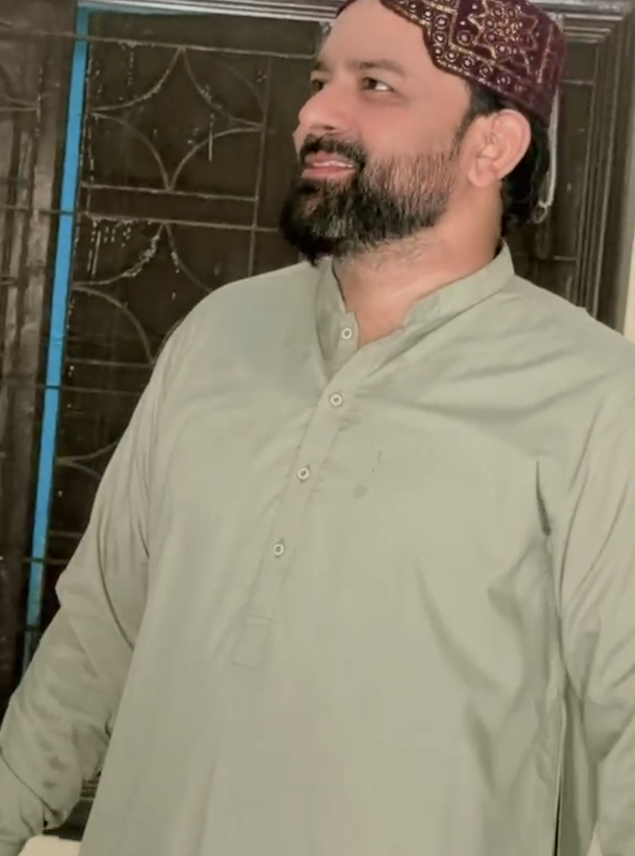 @IRFAN ALI 👑