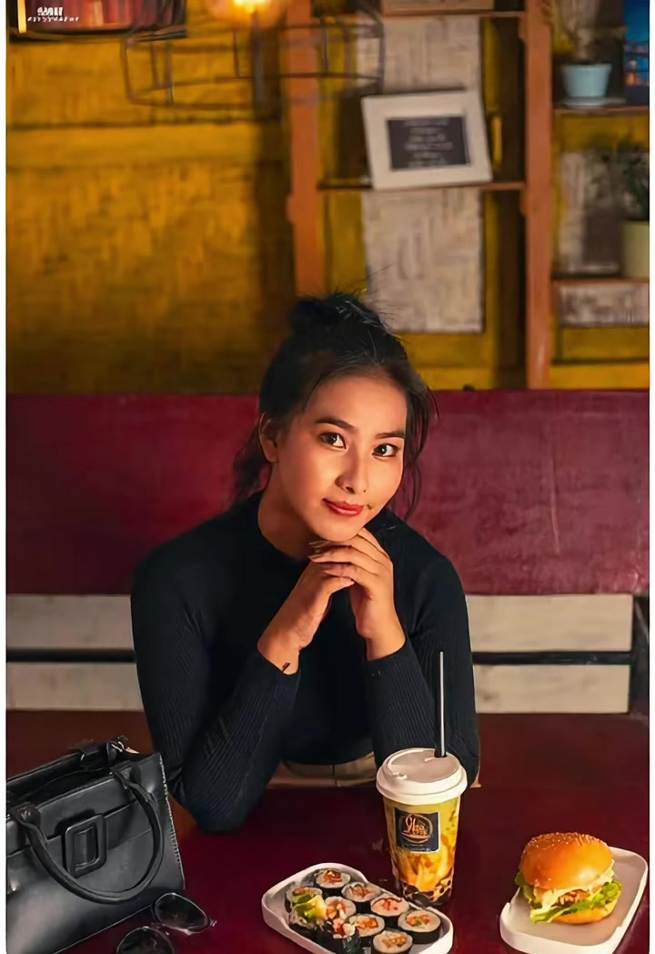 @Myat Sandi zaw🐼