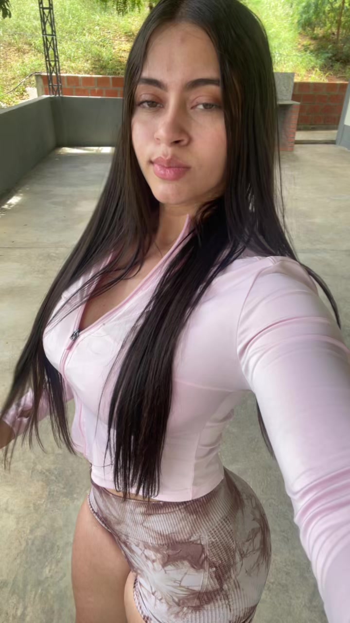 @Valen Araque🌙