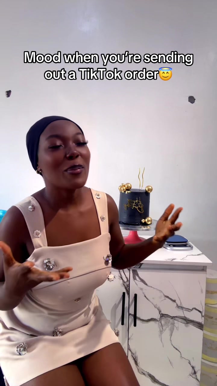 @CAKE &SURPRISE VENDOR IN ASABA