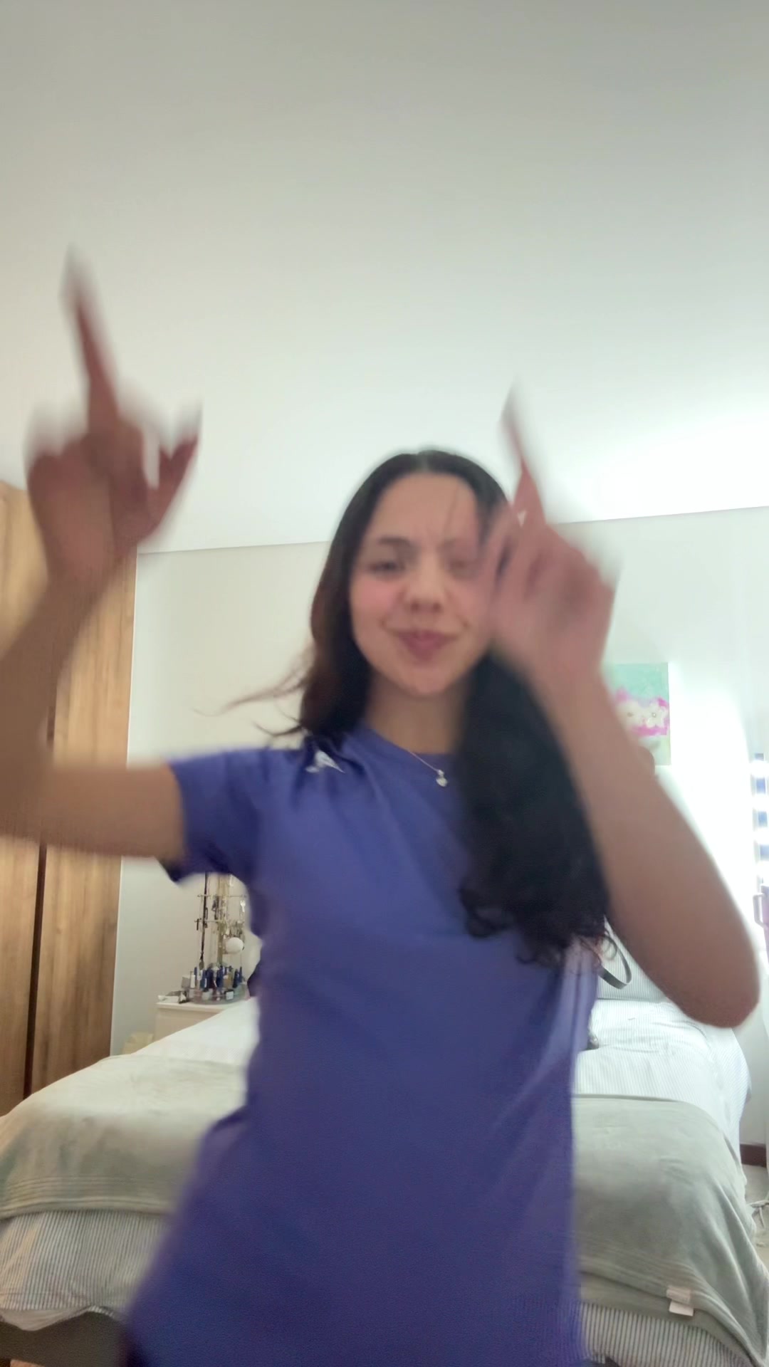 @laura