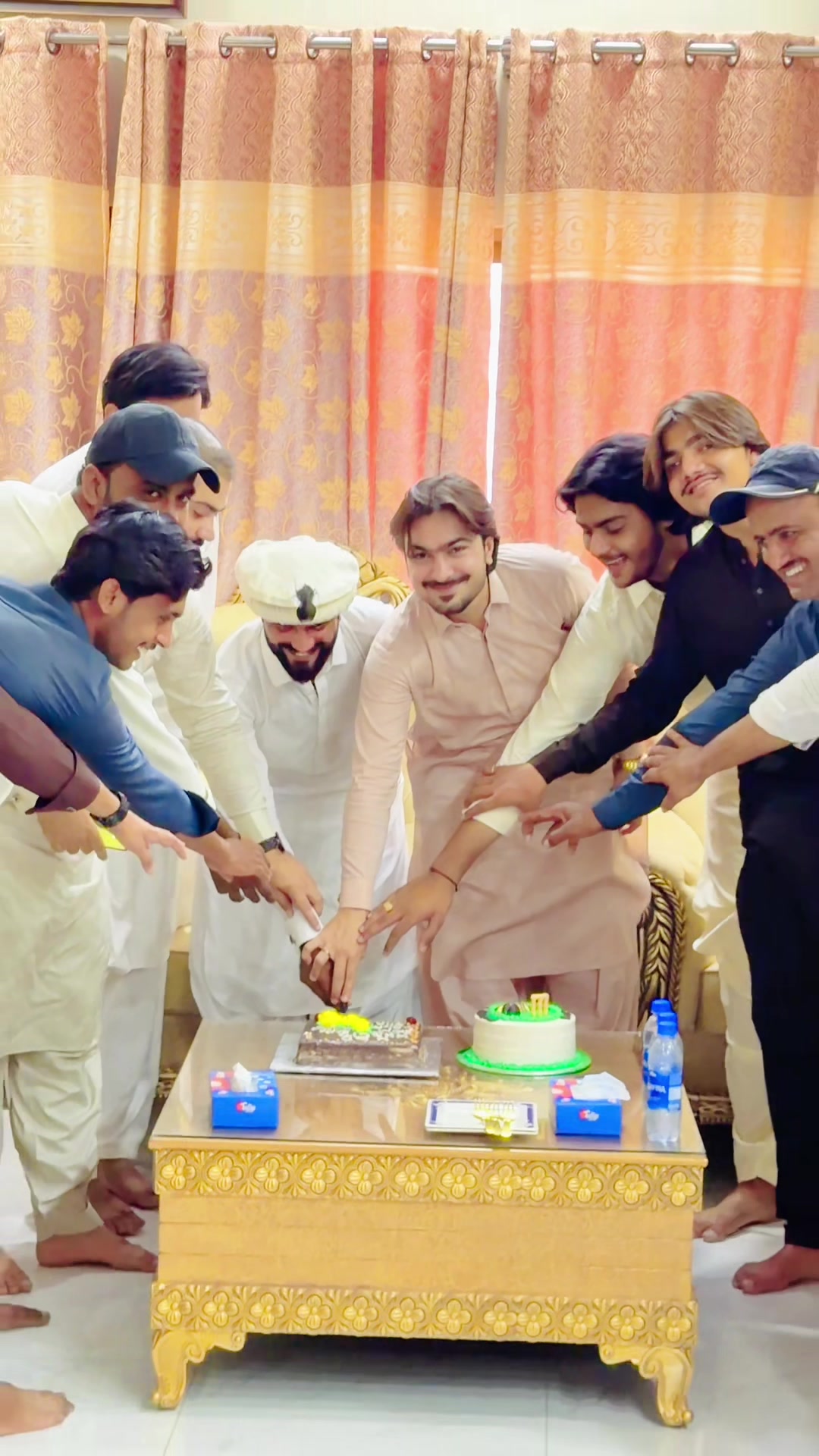 @Lala bhai 👑