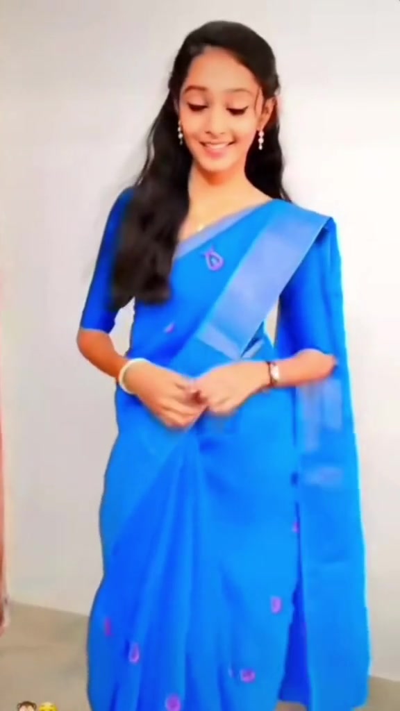 @𝐦𝐚𝐧𝐢𝐬𝐡𝐚_𝐨𝐟𝐟𝐥🍃💃